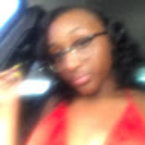 Meet your Posher, Isaila